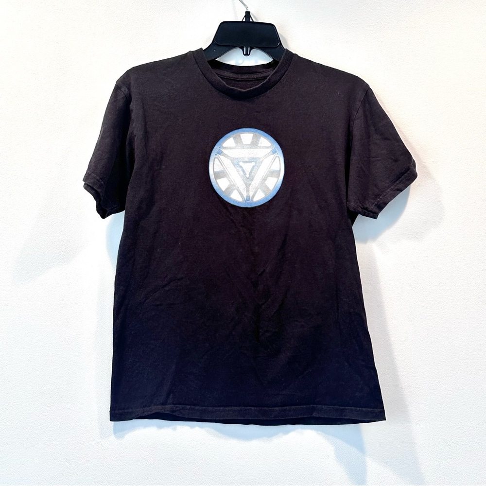 Tony Stark Iron Man Marvel Avengers Arc Reactor Black Short Sleeve Tee, Size S